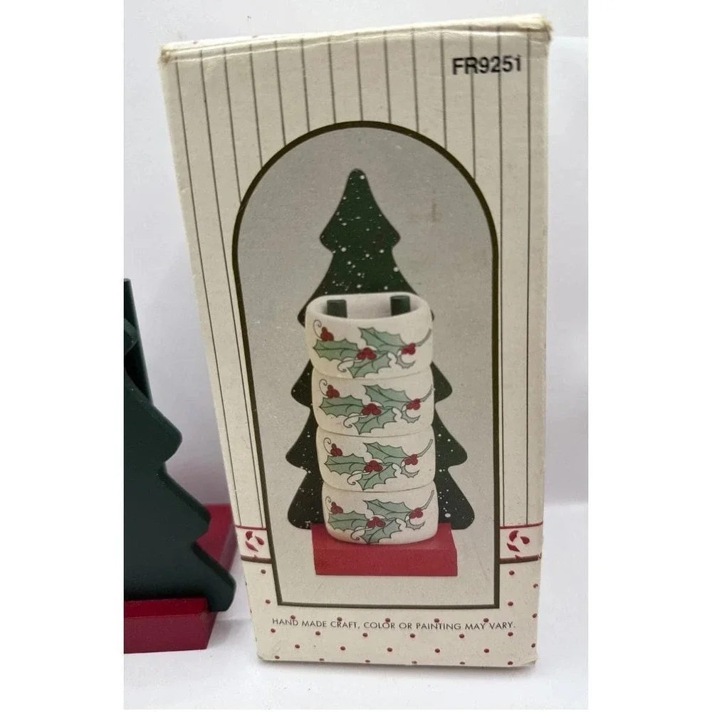 Vintage Christmas Napkin Rings Set w Holder Holly Taiwan‎